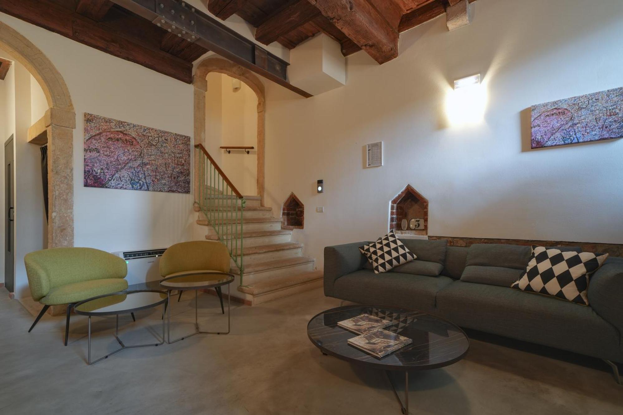 Palazzo Di Giulietta - Juliet'S Palace Верона Екстер'єр фото